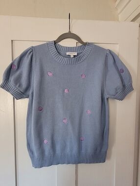 GILLI Seashell Embroidered Short Sleeve Swester